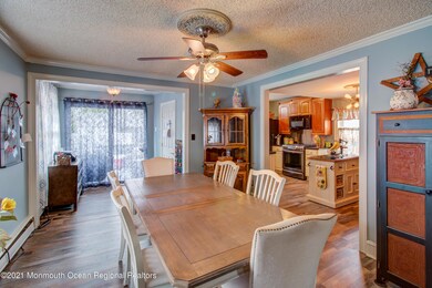 218 e 3rd dining to kitch