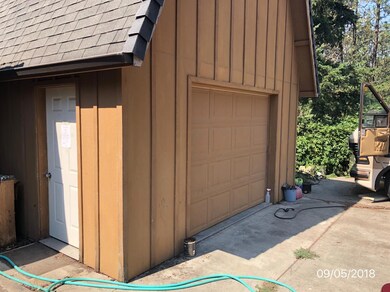 1650 Pinecrest Dr, Grants Pass, OR 97526 - photo 2