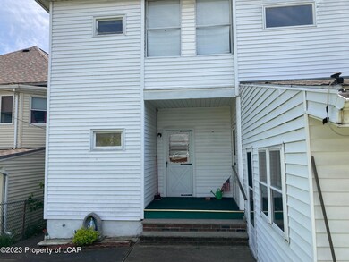 420 E Grand St, Nanticoke, PA 18634 - photo 3