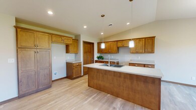 804 W Plum Ave, Mitchell, SD 57301 - photo 6