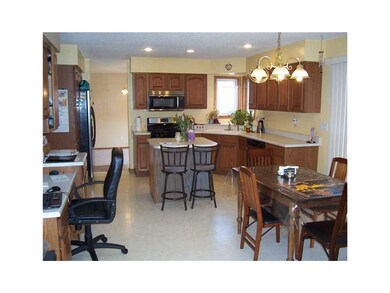 Kitchen. Ad in a full planning desk and more gorge
