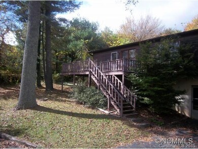 Rear w/Deck