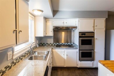 140 Sells St, Sparks, NV 89431 - photo 4