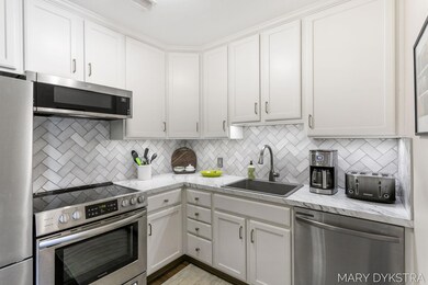 45-web-or-mls-17-w-10th-st-410
