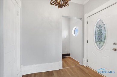 308 Crittenden Ave, Toledo, OH 43609 - photo 4