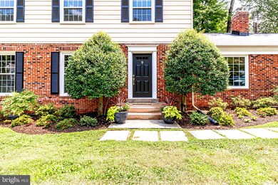 4915 King Solomon Dr, Annandale, VA 22003 - photo 4