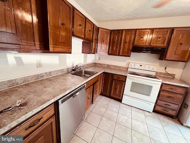 9468 Fens Hollow, Laurel, MD 20723 - photo 5