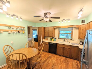 235 Toll Cir, Bluffton, IN 46714 - photo 6