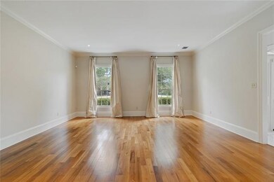 Spacious living room