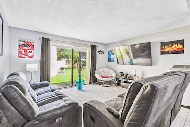 7611 La Mesita Ct unit 7611, Tampa, FL 33615 - photo 4