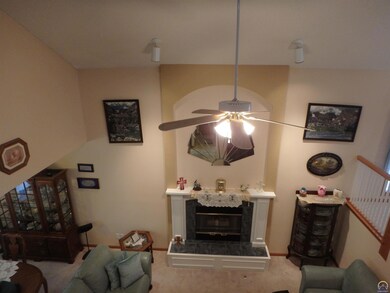 3546 SW Willow Brook Ln, Topeka, KS 66614 - photo 4