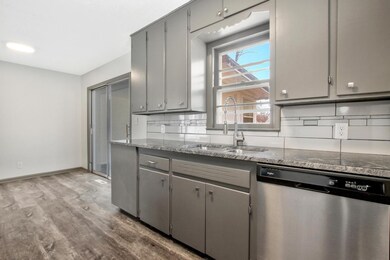 927 S Apache Dr, Wichita, KS 67207 - photo 5