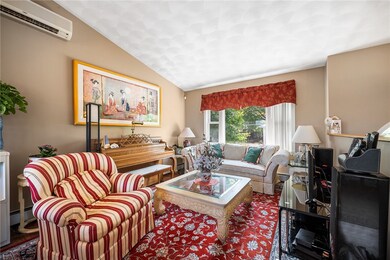 30 Cornell St, Cranston, RI 02920 - photo 3