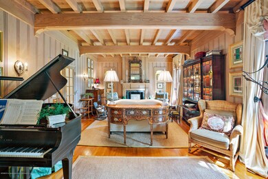 Beautifully detailed living room