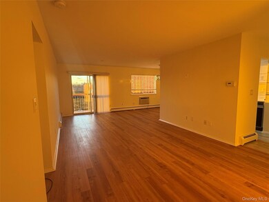 Copper Beech unit 1-25, White Plains, NY 10601 - photo 7
