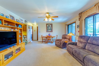 Space to Relax, Room to Dine!