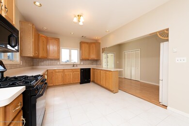 126 Holly St, Port Reading, NJ 07064 - photo 7