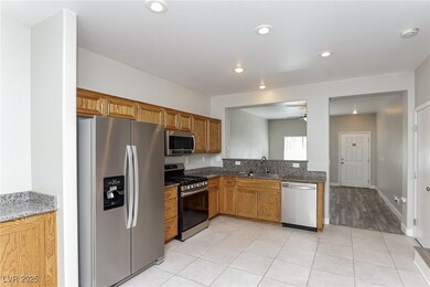 6008 Salinas Canyon Ave, Las Vegas, NV 89139 - photo 7