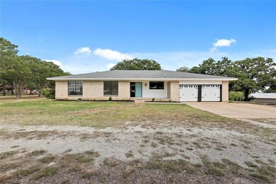 3917 Redbird Ln, Joshua, TX 76058 - photo 3