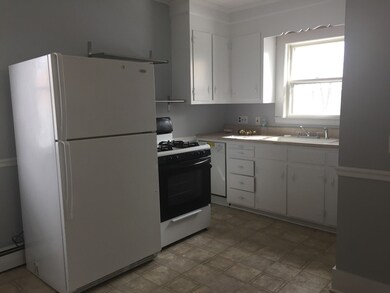 4 Pleasant St unit 3, Wakefield, MA 01880 - photo 3