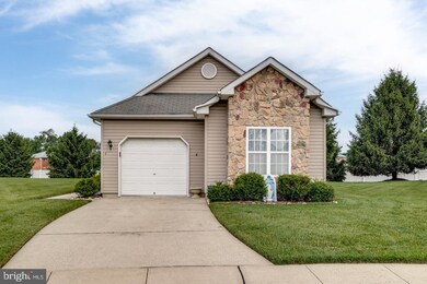 4 Danbury Ct, Beverly, NJ 08010 - photo 2