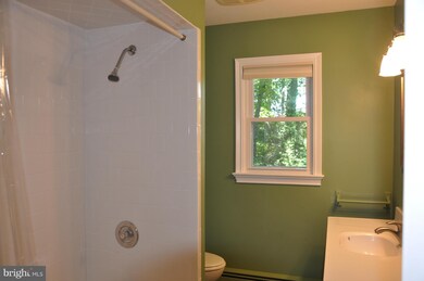 8816 Southwick St, Fairfax, VA 22031 - photo 6