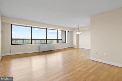 Skyline Plaza unit 2209N, Baileys Crossroads, VA 22041 - photo 6