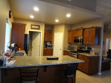 6798 E Andrews Ave, Fresno, CA 93727 - photo 5