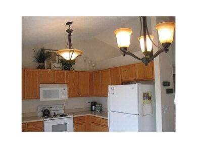 Eat-in Kitchen.