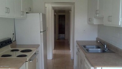 UNIT KITCHEN