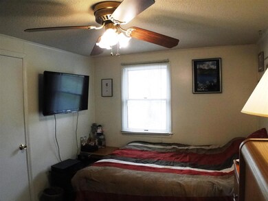 6 (Large)