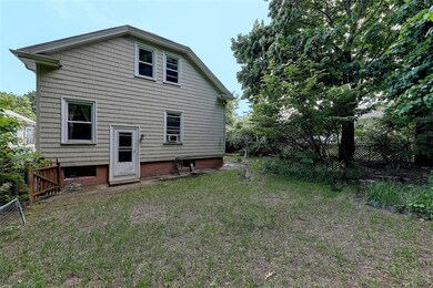 21 Oakdale St, Providence, RI 02908 - photo 4