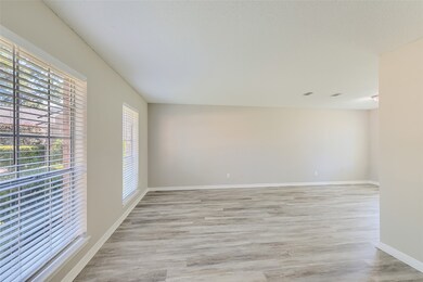 7863 Maple Brook Ln, Houston, TX 77095 - photo 2
