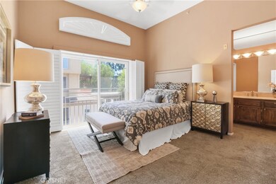 5220 Premiere Hills Cir unit 219, Woodland Hills, CA 91364 - photo 5