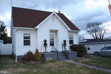 319 Adam Rd, Frederick, MD 21701 - photo 5