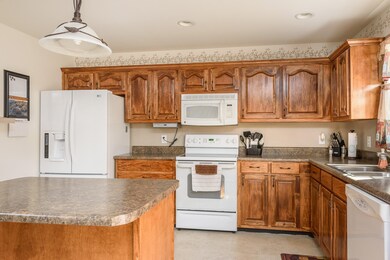 4127 E Jimmy Dr, Rocky Face, GA 30740 - photo 7