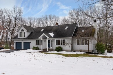 525 Johnny Appleseed Ln, Leominster, MA 01453 - photo 2