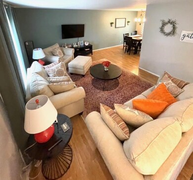 17811 Yale Ln, Country Club Hills, IL 60478 - photo 2