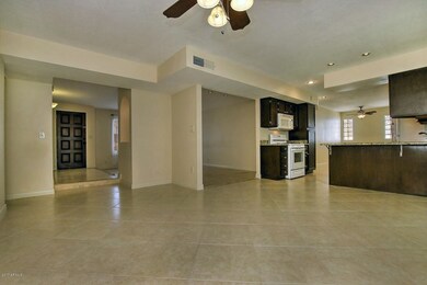 4120 E Beryl Ln Phoenix AZ-large-007-5-T