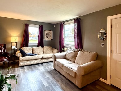 725 N West St, Greensburg, IN 47240 - photo 3