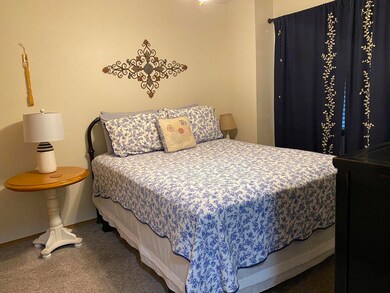 21-1 bedroom2