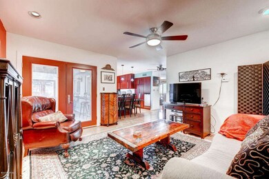 9074 N 28th St Phoenix AZ-large-006-Livi