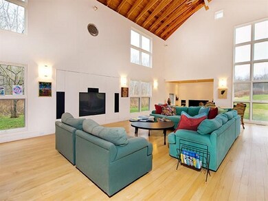 6896 W East Rd, Three Oaks, MI 49128 - photo 4