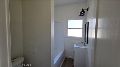 973 N Park Cir unit 6, Long Beach, CA 90813 - photo 7