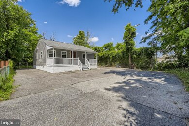 13 Rognel Ave, Catonsville, MD 21228 - photo 2