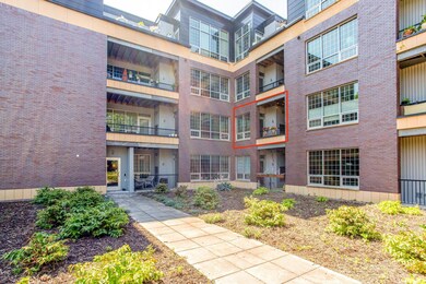 521 2nd St SE unit 307, Minneapolis, MN 55414 - photo 5