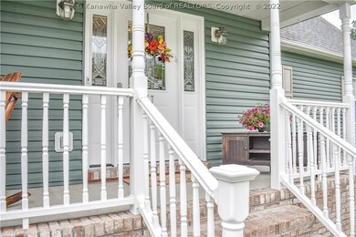 157 Pebble Creek Dr, Fraziers Bottom, WV 25082 - photo 4