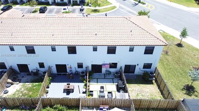 11871 SW 247 Terrace, Homestead, FL 33032 - photo 4