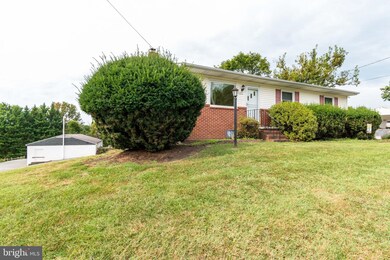 5872 Mineral Hill Rd, Sykesville, MD 21784 - photo 3