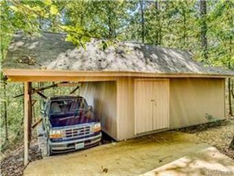 Detached Workshop and Parking on the Adjoining Lot